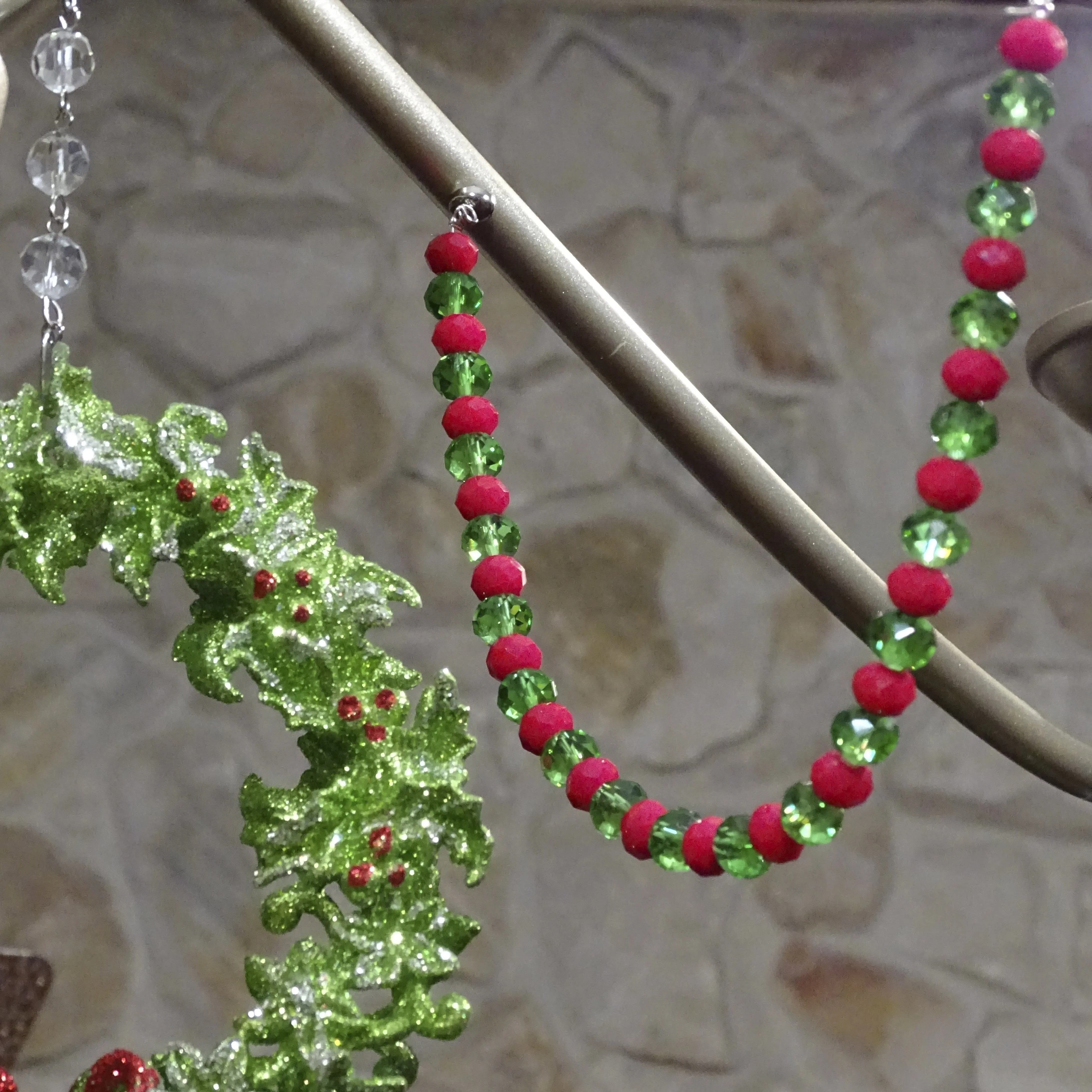 12" RED/GREEN CRYSTAL BEAD MAGNETIC CHANDELIER GARLAND (Set/3)