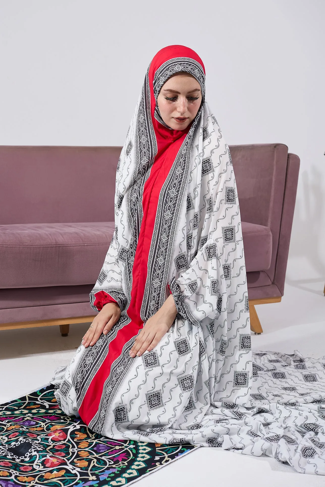 Arij Satin Prayer Gown with Ornate Black and White Print