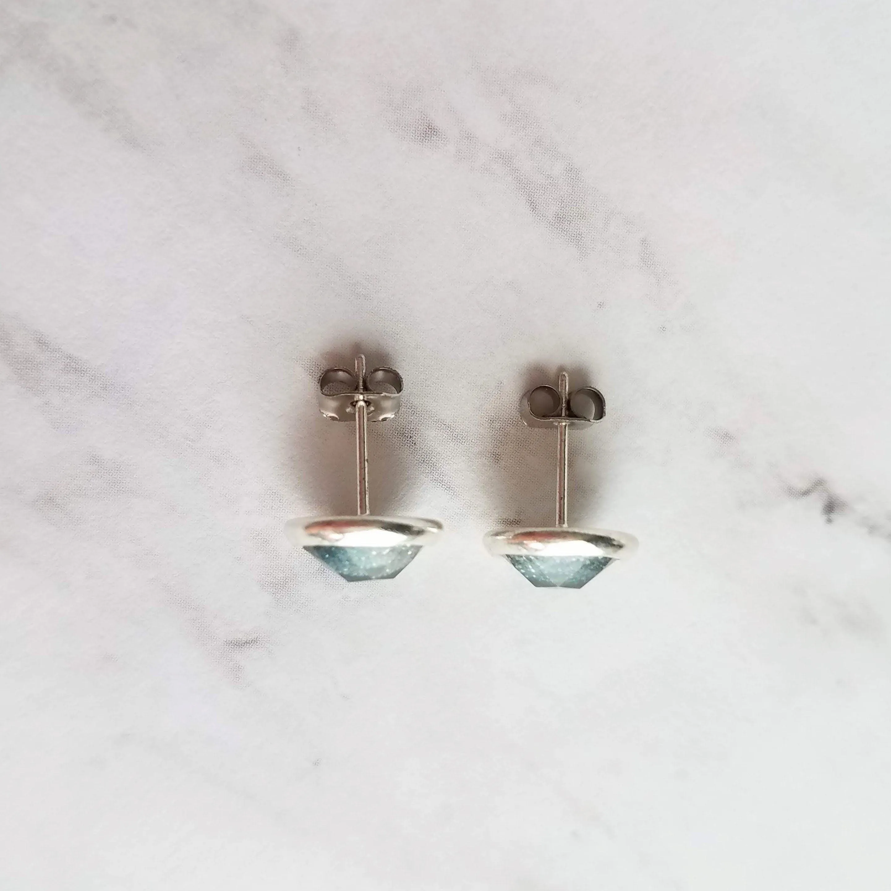 Blue Stud Earrings - glitter ombre silver to blue gradient facet cut in little round silver bezel - small simple sparkling everyday jewelry