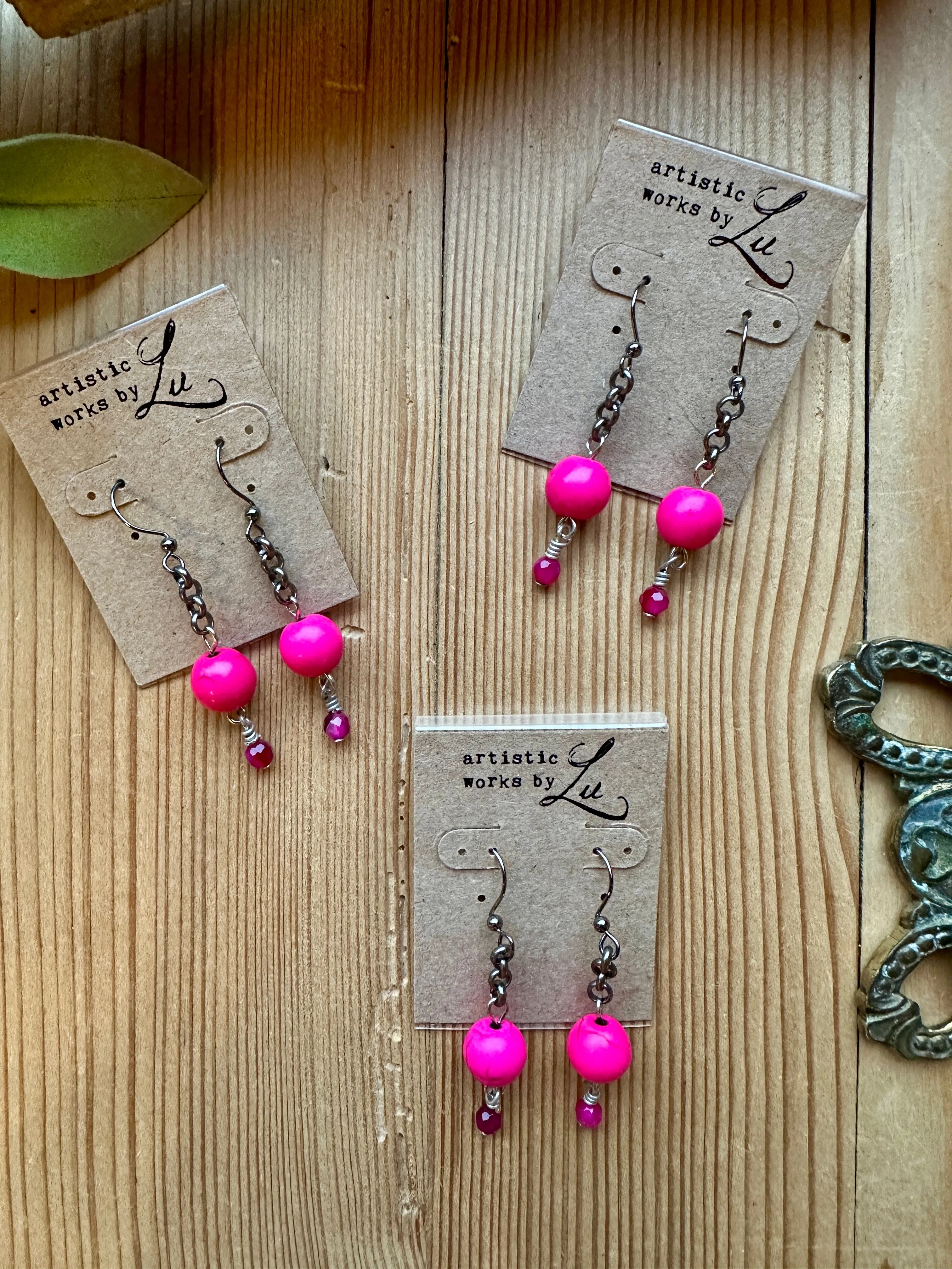 Bossy Brights Fuchsia Earrings