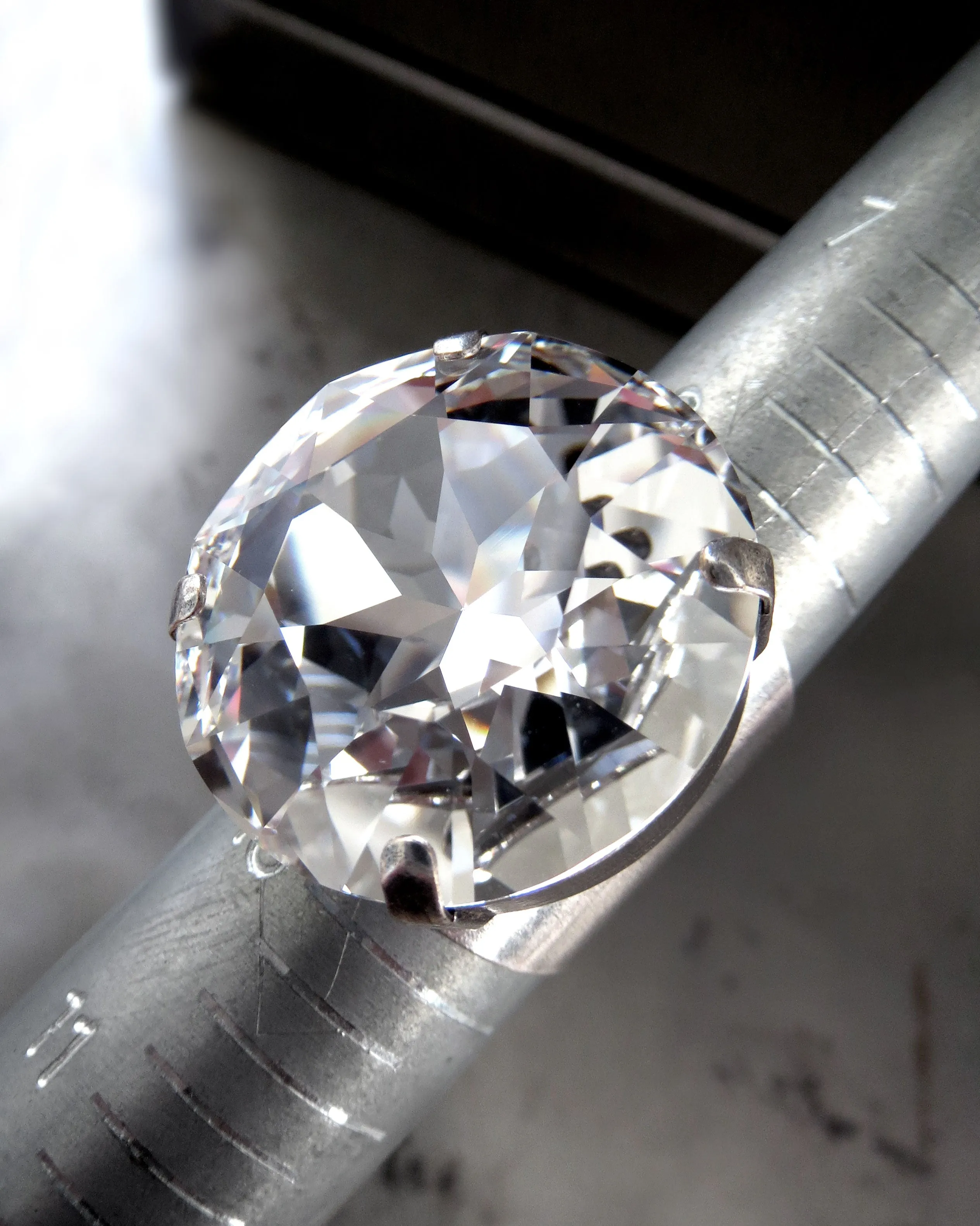 DARING, DARLING - Large Round Brilliant Crystal Cocktail Ring