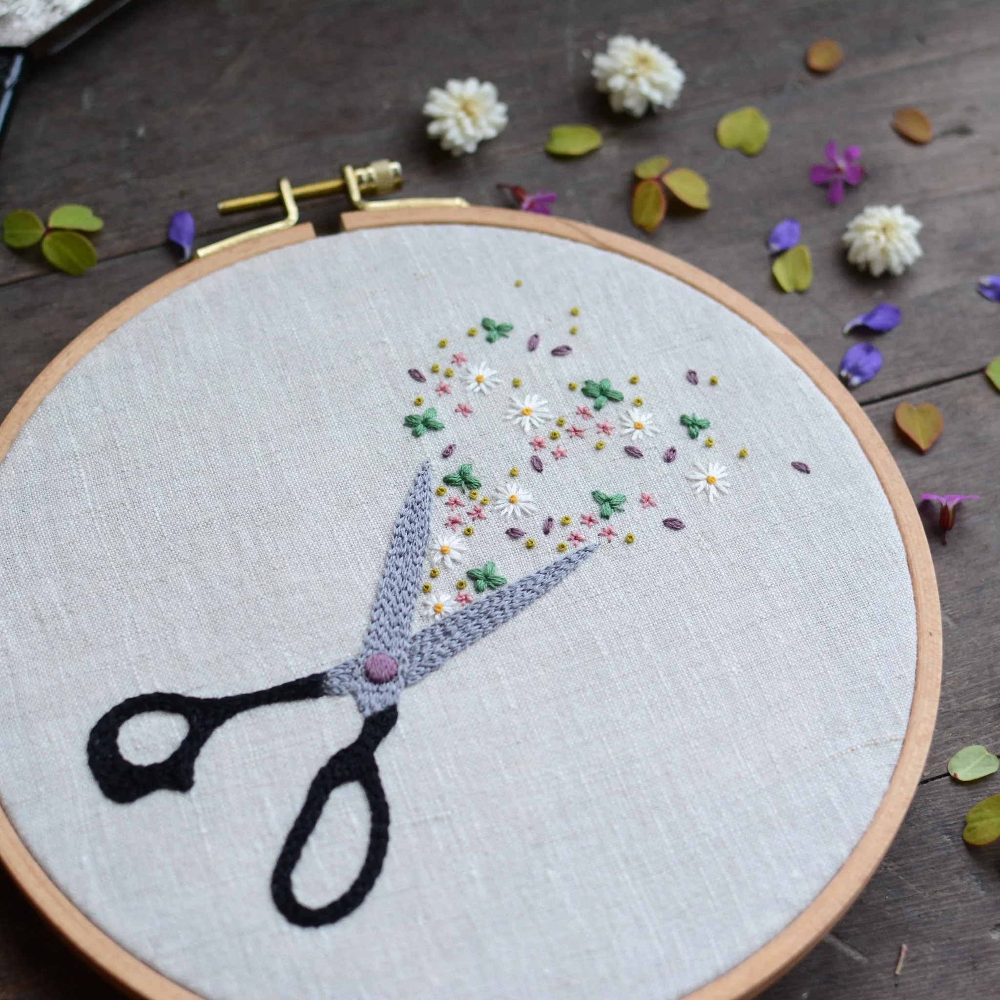 Enchanted Shears Embroidery Pattern