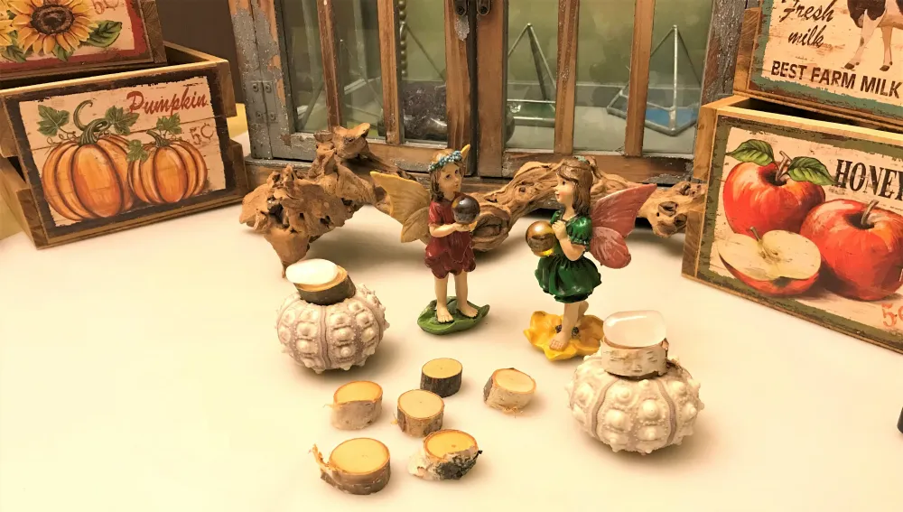 Fairy Garden / Miniature Accessories - Standing Fairy with Gazing Ball - FB1782