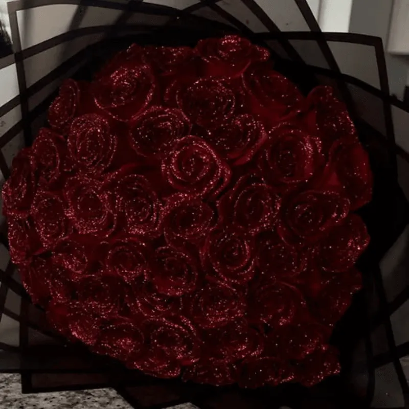Glitter Rose Bouquet - The Ideal Mother’s Day Gift With Elegance