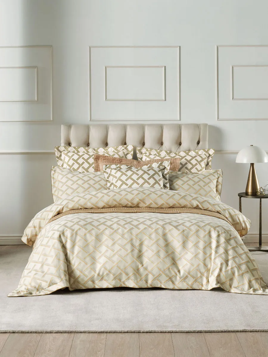 GRACE BY LINEN HOUSE VALERIA CHAMPAGNE QUILT COVER SET