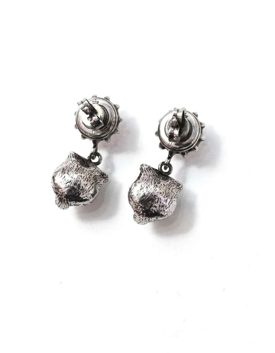 Gucci Crystal Stud Earrings with Feline Head in Pink