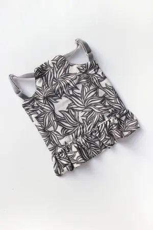 Hen Protector - Ruffle Wild