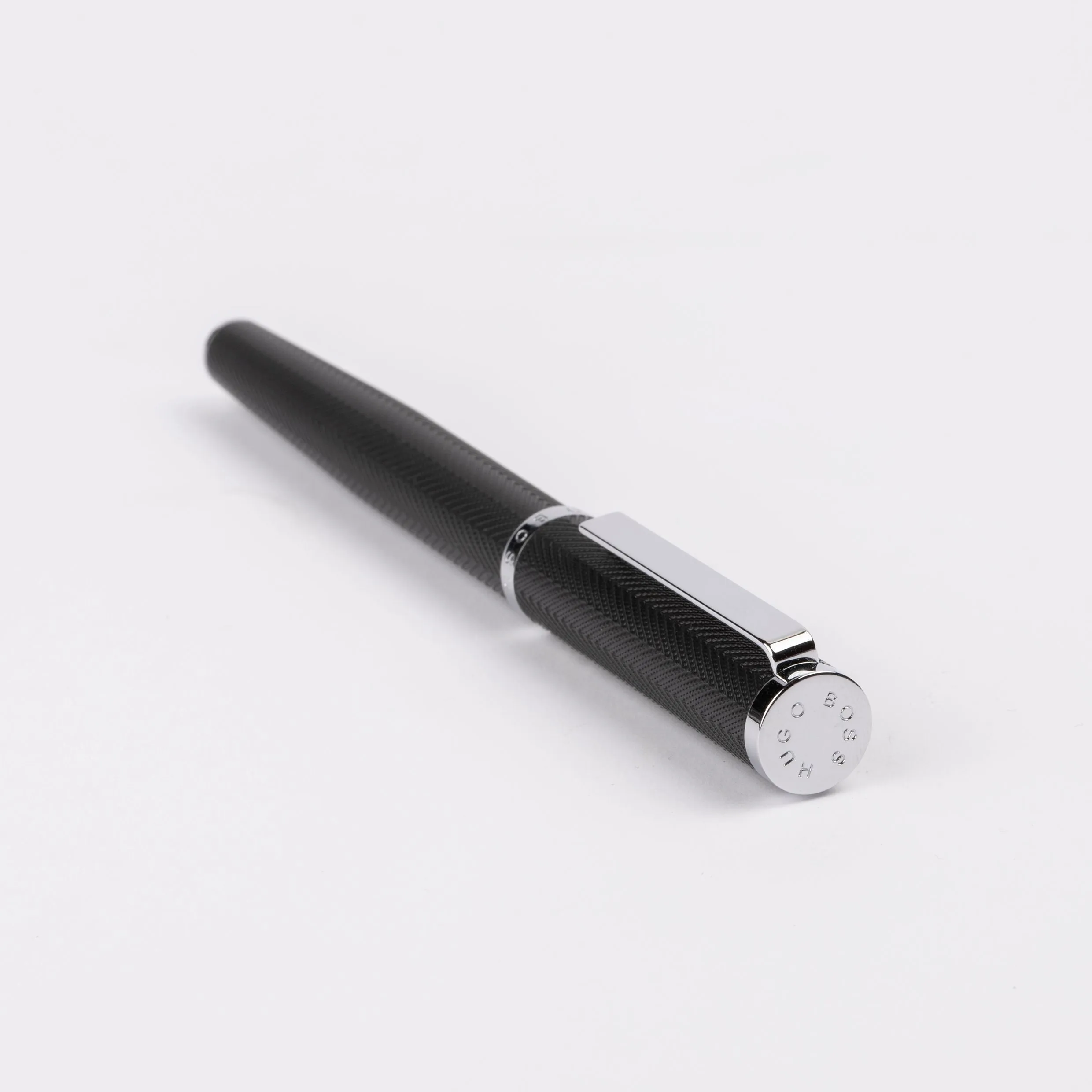 HUGO BOSS HSI1065B-Rollerball pen Formation Herringbone Chrome