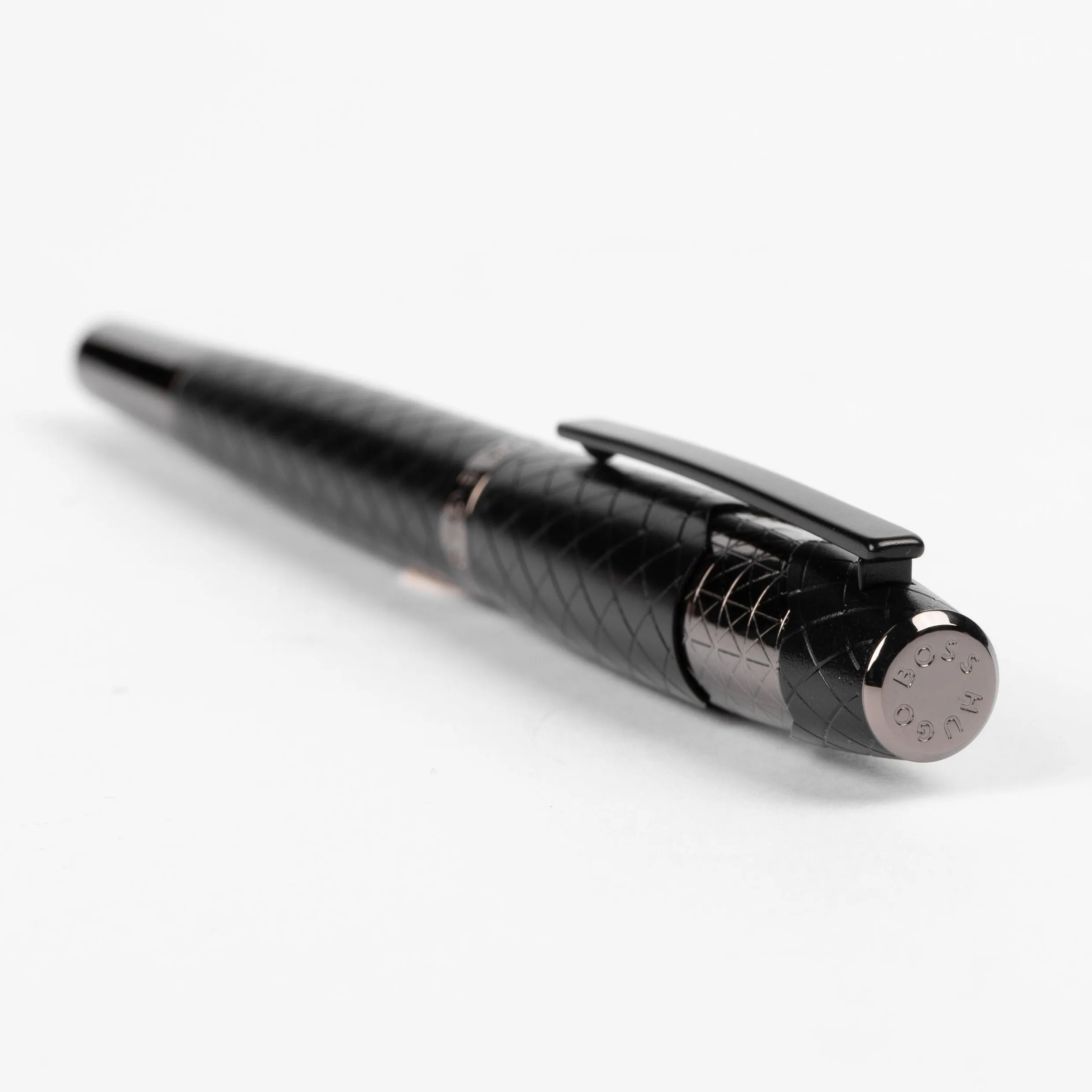 HUGO BOSS HSS2525A-Rollerball pen Chevron Black