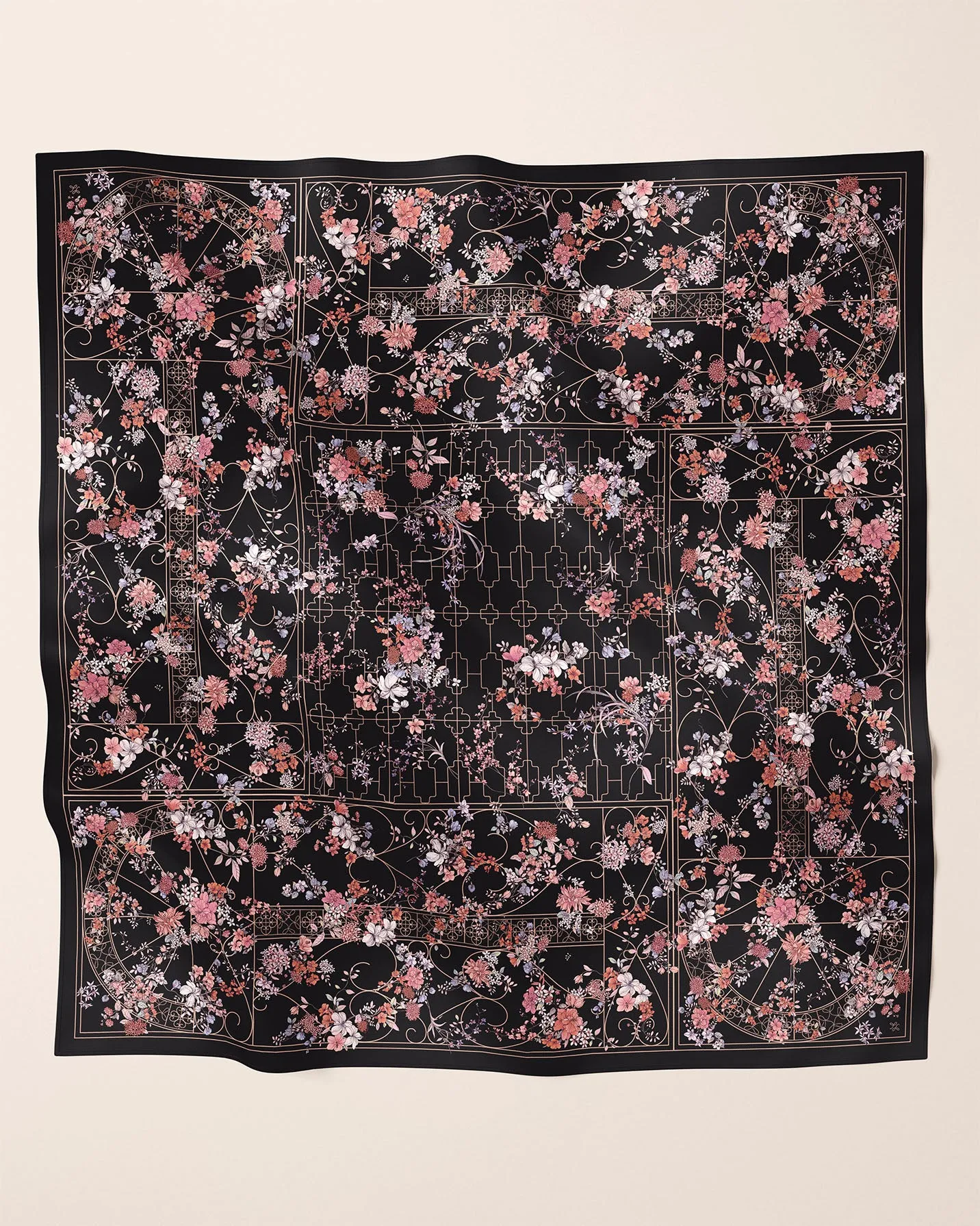 Laman - Ebony (SQ)