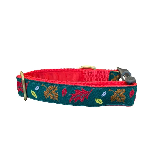 Mackenzie Collar Falling Leaves