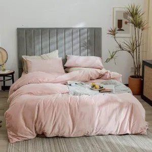 New Wayfair Ultra soft Blush Pink Velvet Duvet cover set in Queen by Everly Quinn! Great for all seasons! So Comfy!
