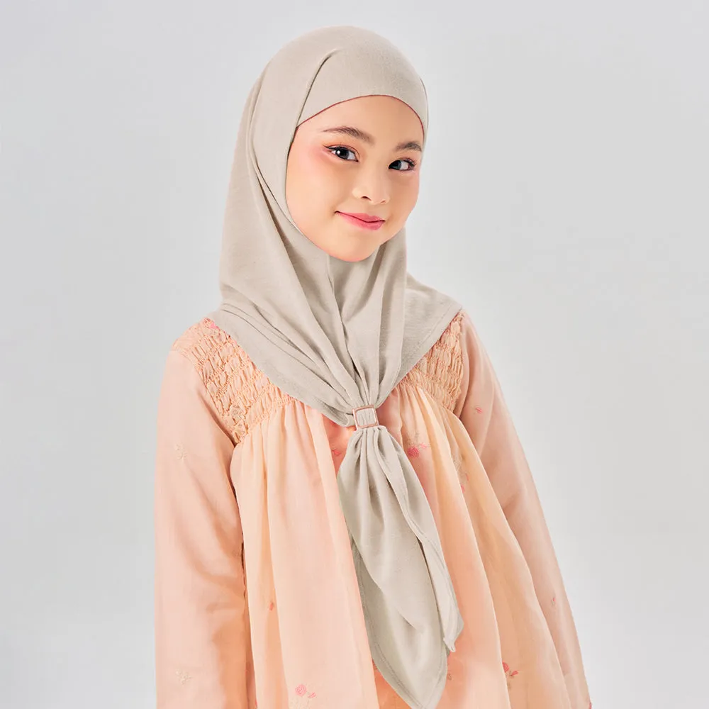 Niya Kids in Bone