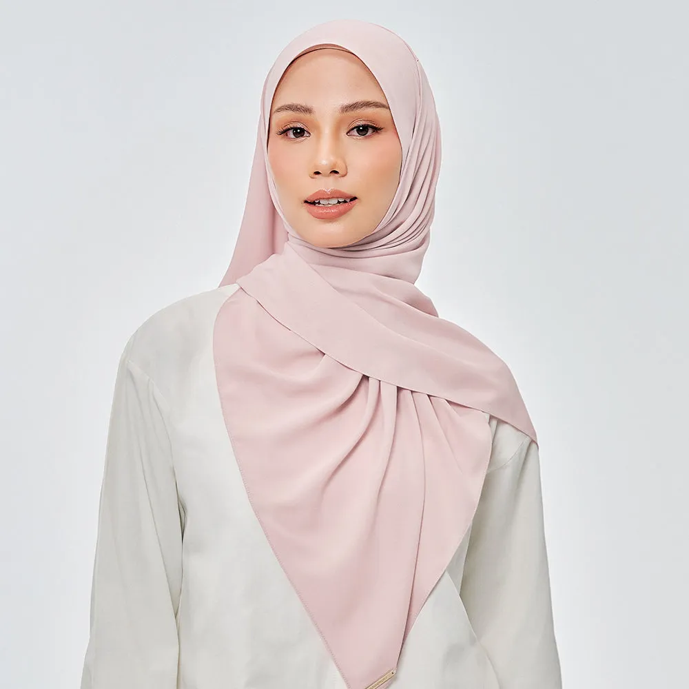 Nluxe in Light Pink