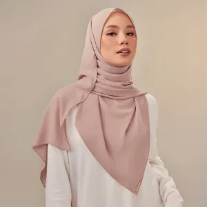 Nluxe in Nutmeg