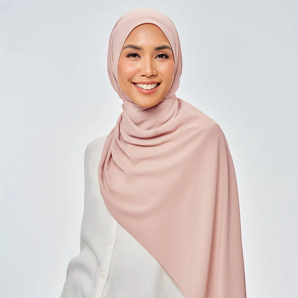 Nluxe in Pale Blush