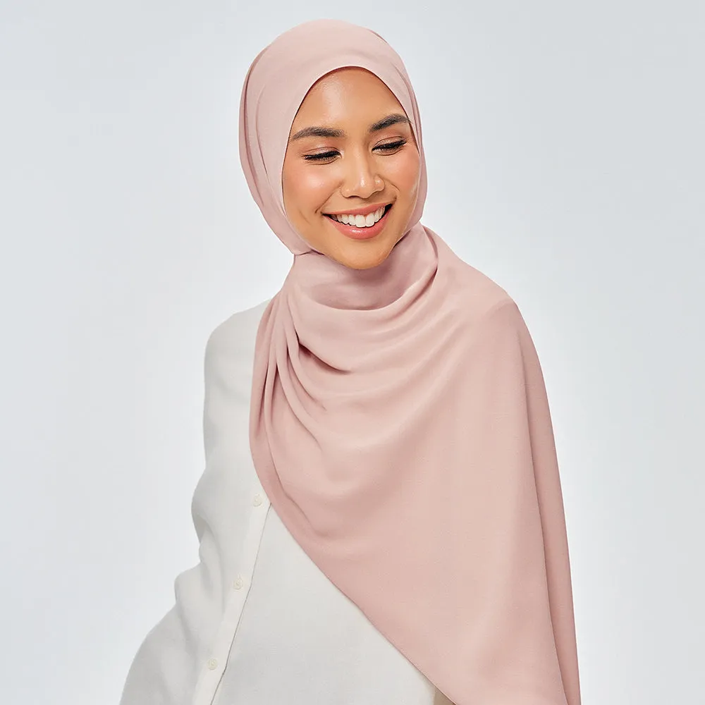 Nluxe in Pale Blush