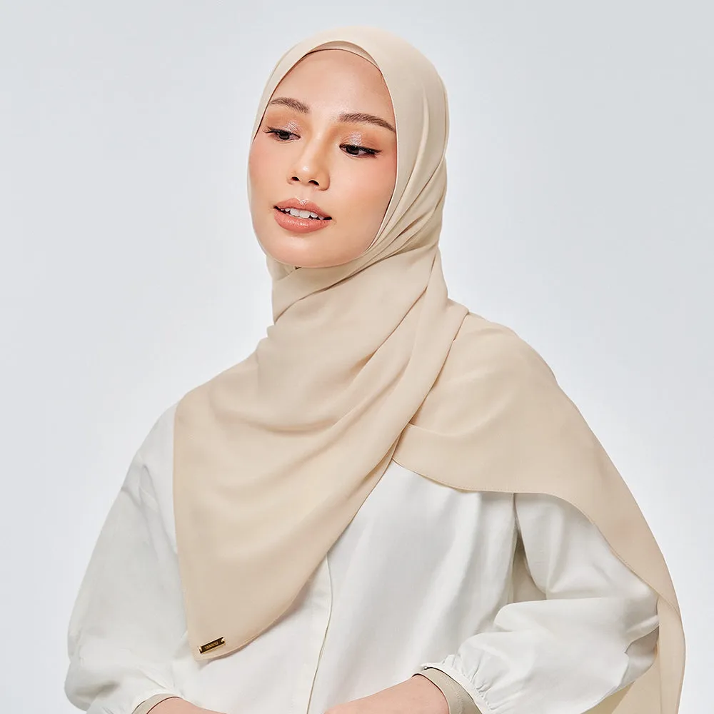 Nluxe in Parmesan