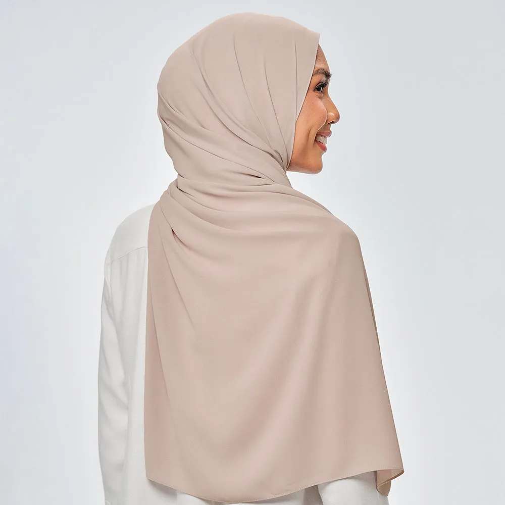 Nluxe in Praline