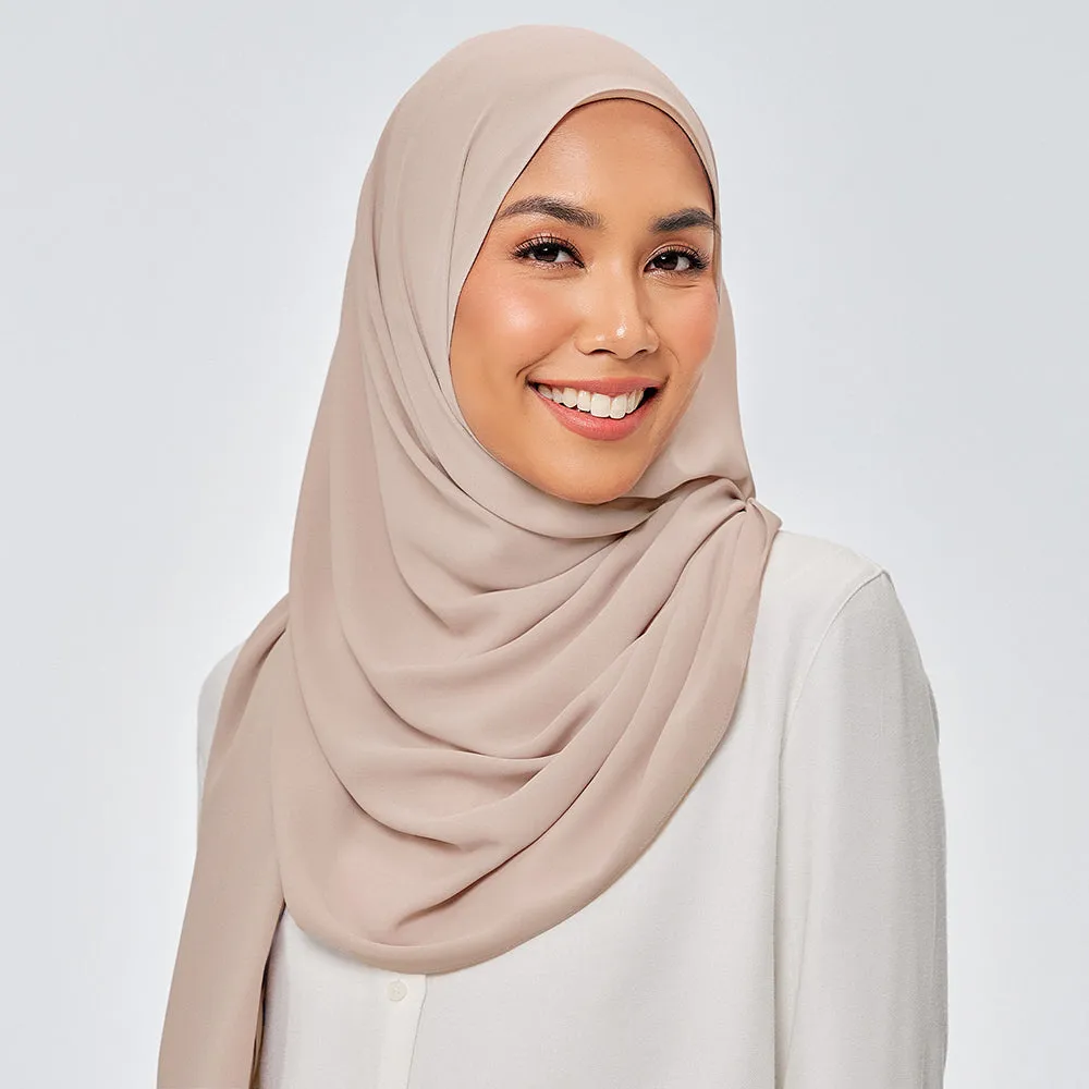 Nluxe in Praline