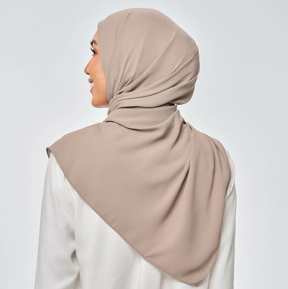 Nluxe in Sepia