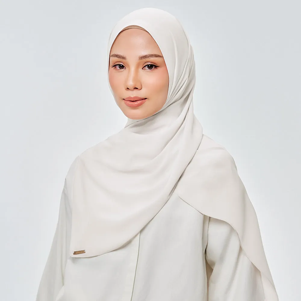 Nluxe in White