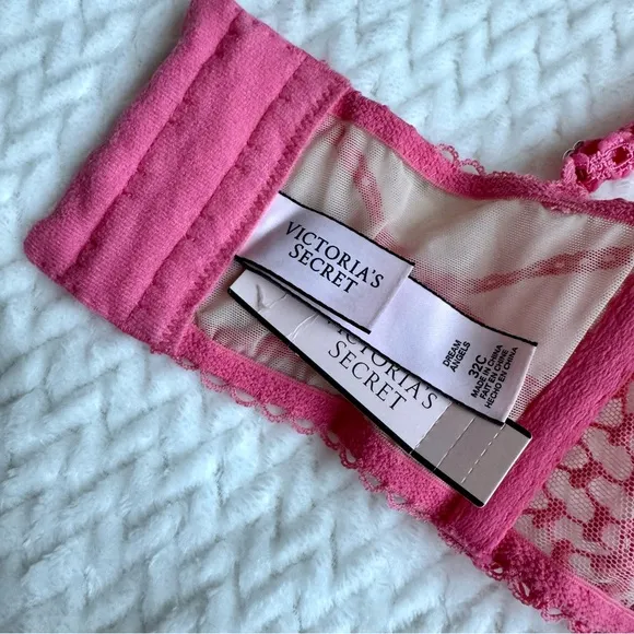 NWT Victoria's Secret Dream Angels Embroidered High Neck Bra 32C Unlined Sheer