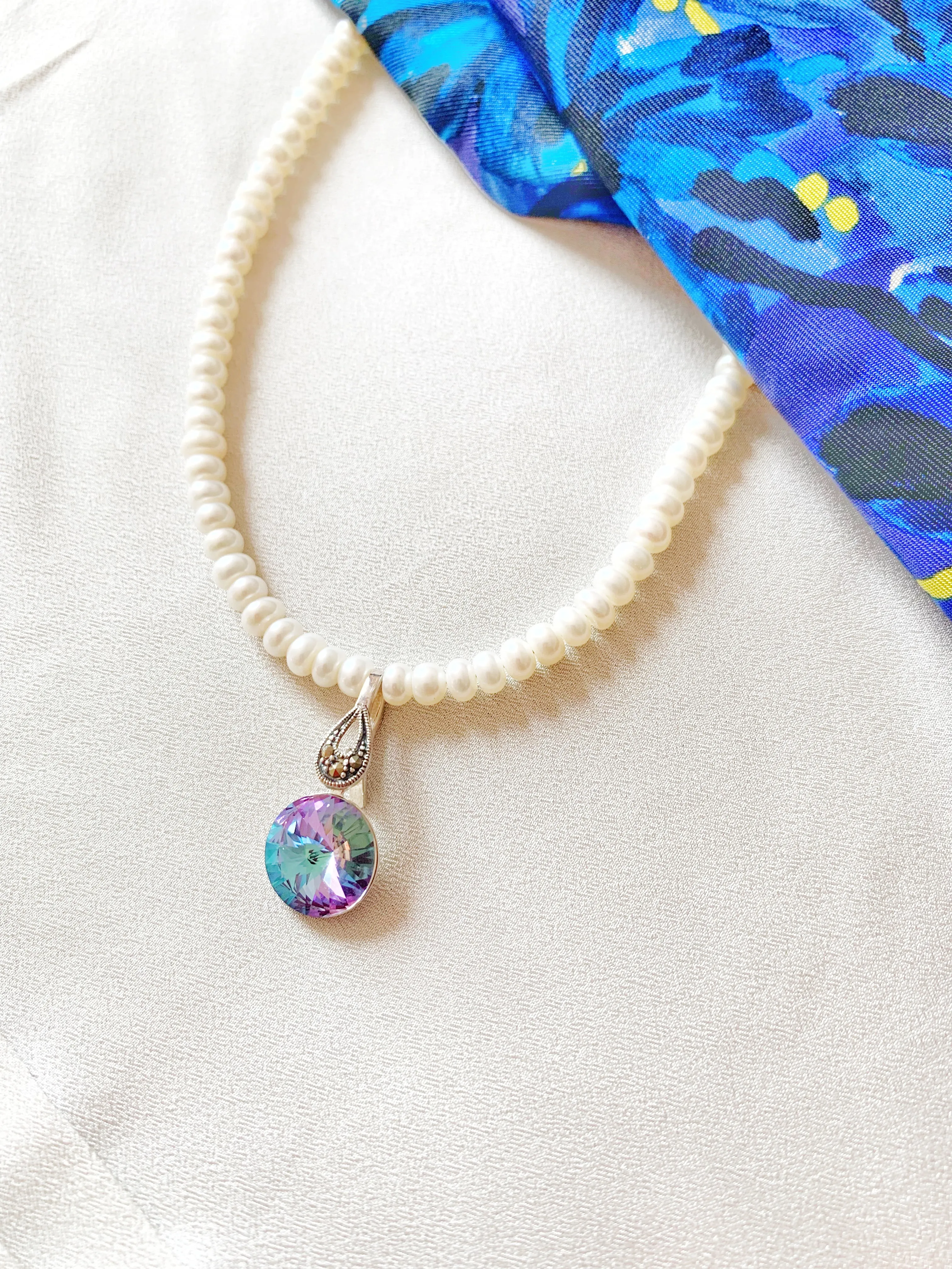 Pearl Necklace with Crystal Pendant - Crystal