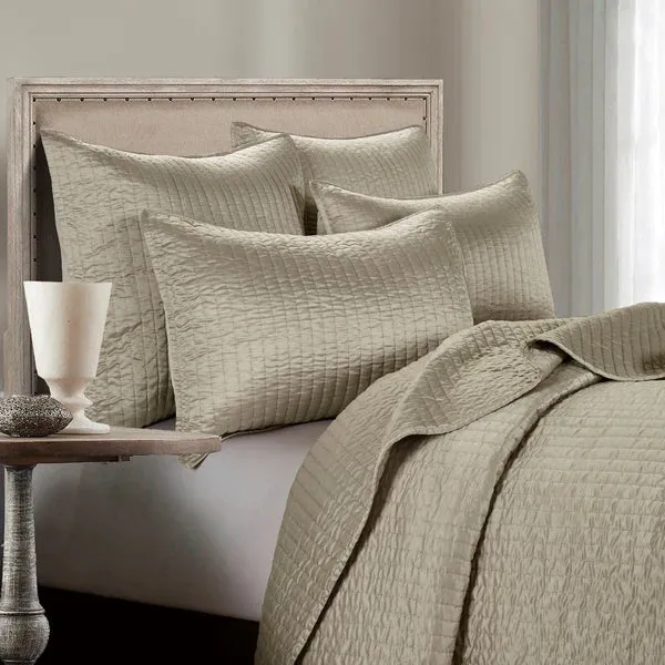 Satin Quilt Set