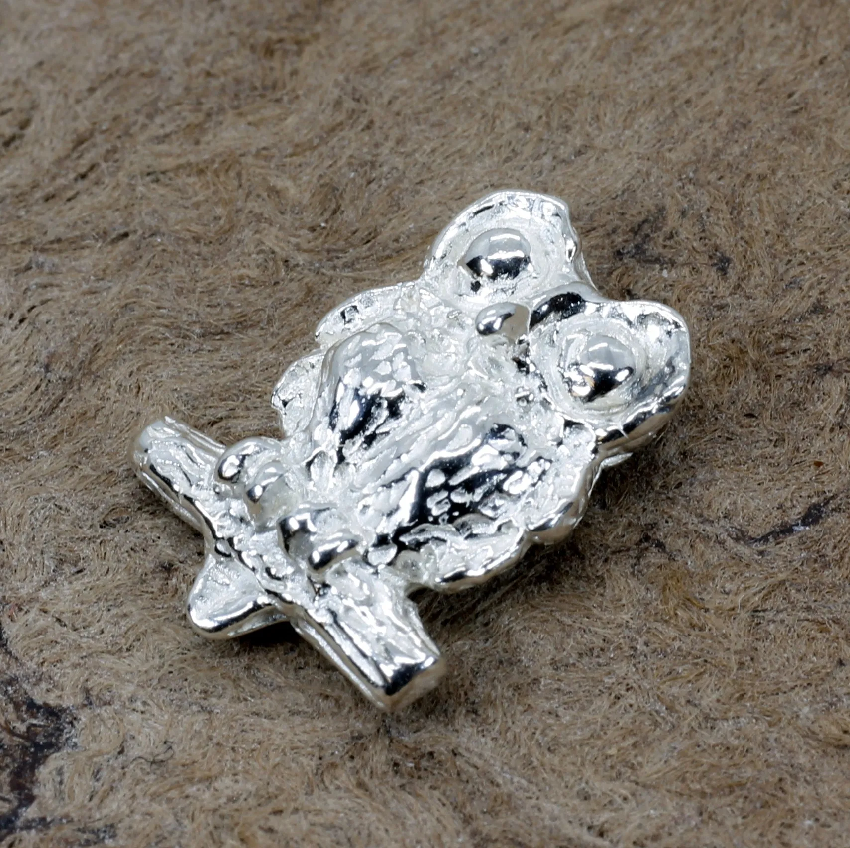 Silver Owl Tie Tack with Big Eyes made in 925 Sterling Silver owl in small size
