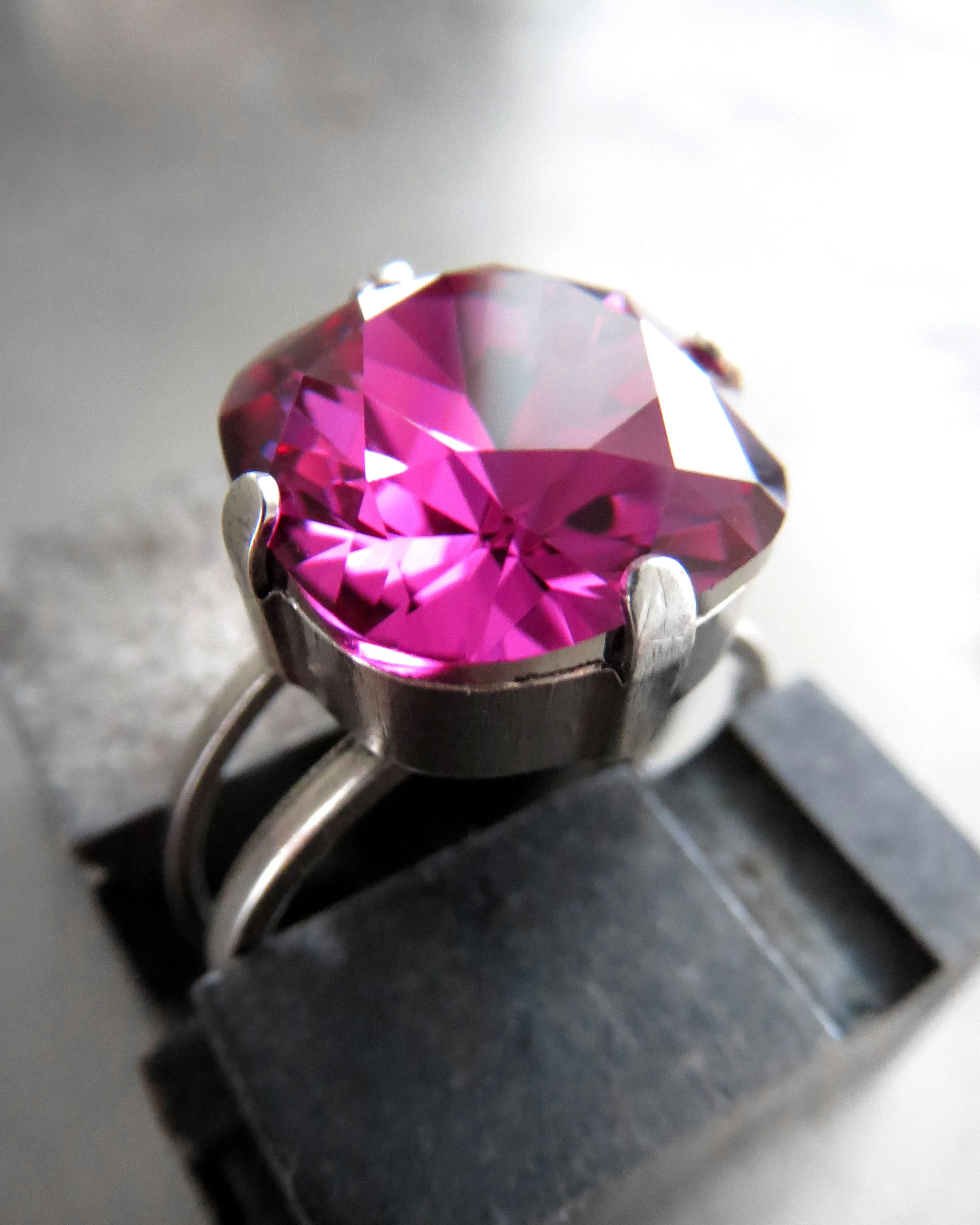 SWEET - Magenta Crystal Ring