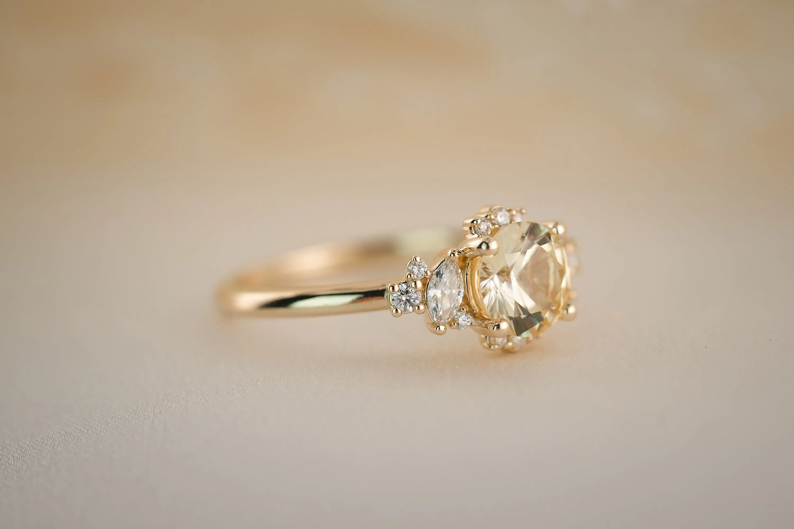 The Naevia 1.25 CT Round Yellow Sapphire Ring