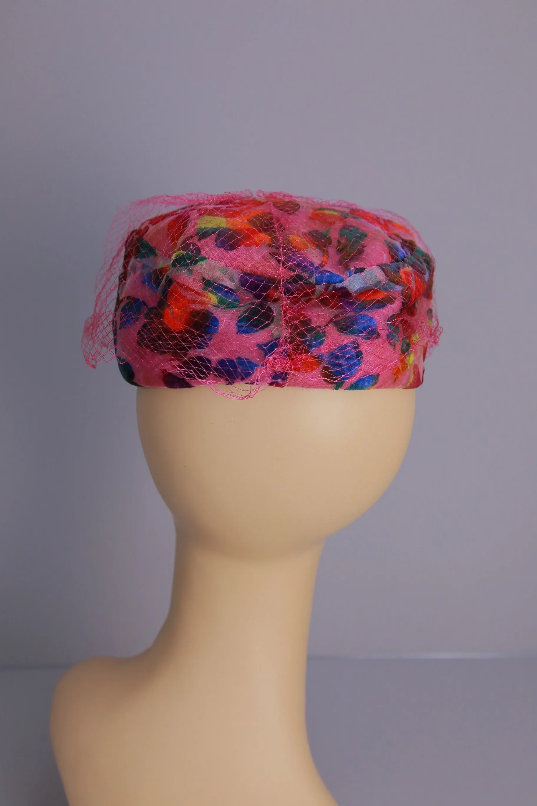Vintage 50s pink velvet net hat