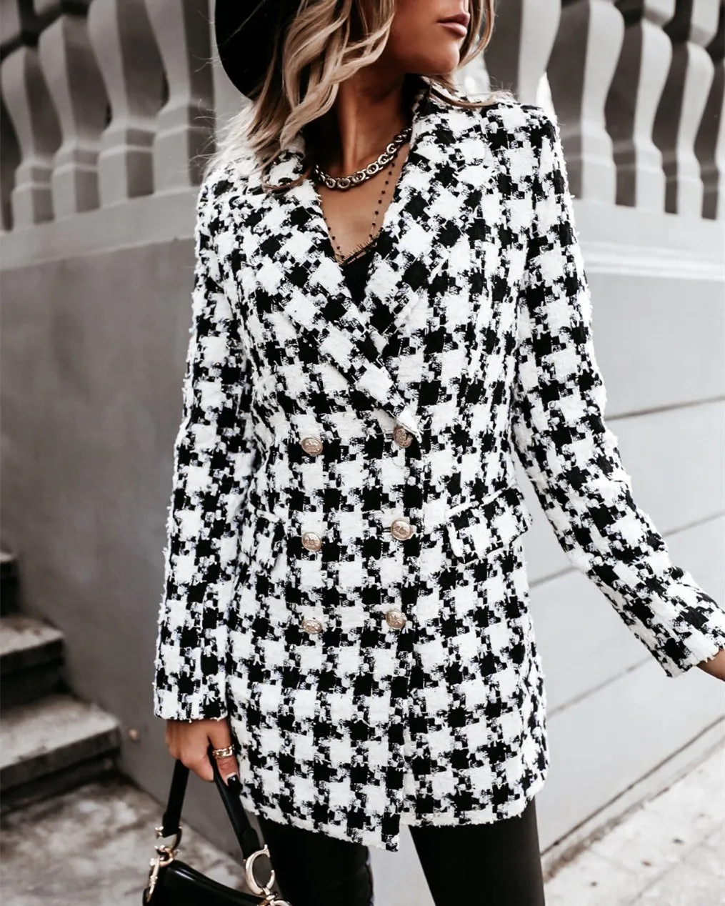 Want To See You Vancouver Houndstooth Woolen Coat - White/Black