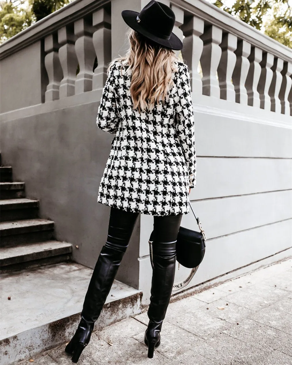 Want To See You Vancouver Houndstooth Woolen Coat - White/Black