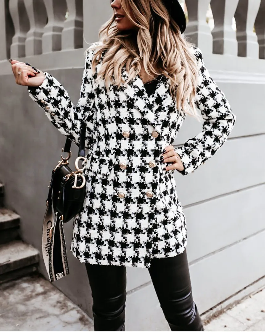 Want To See You Vancouver Houndstooth Woolen Coat - White/Black