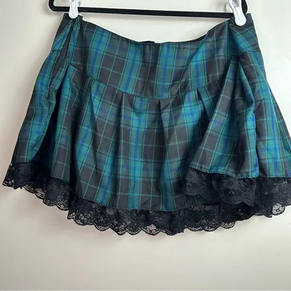 Widow X Dolls Kill Green Plaid Charm School Dropout Lace Trim Mini Skirt NWT 3X