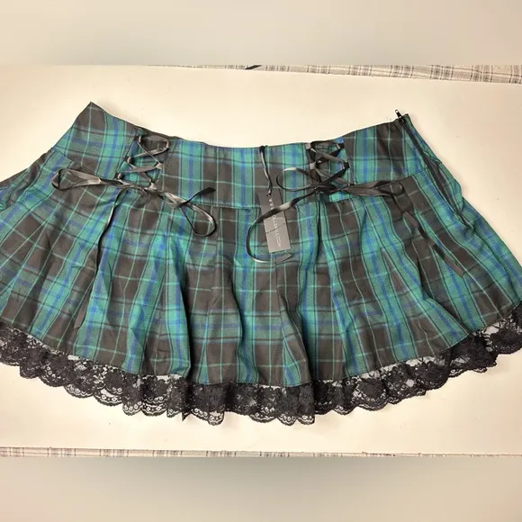 Widow X Dolls Kill Green Plaid Charm School Dropout Lace Trim Mini Skirt NWT 3X